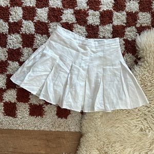 Amanda Uprichard x Revolve Linen Dixon Skort in White